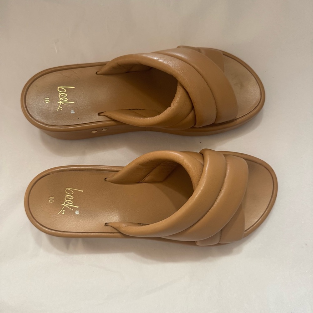 Beek brown leather crisscross platform sandals size 10